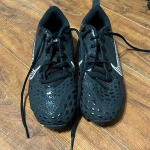 Barely used Nike cleats size 7.5